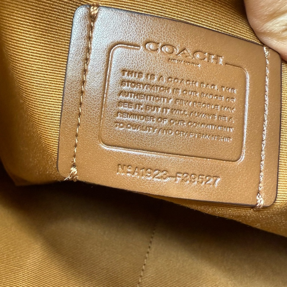 Coach Elle Hobo Signature Canvas‎ Shoulder/Crossbody Bag Khaki/Chalk with Gold - Picture 9 of 11